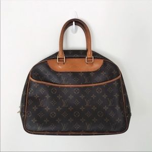 Authentic Louis Vuitton “Deauville”